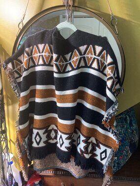 Kaos Brand Poncho